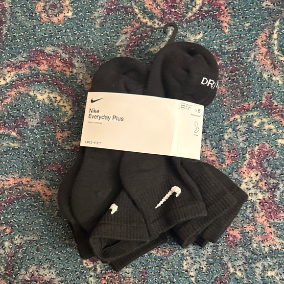 Nike Everyday Plus Black Crew Socks - Picture 1 of 1